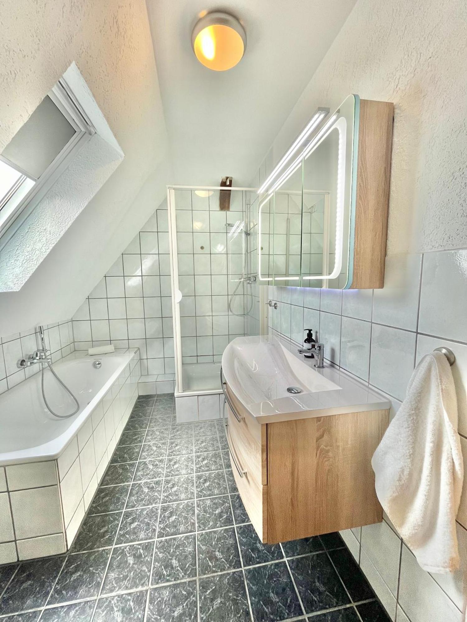 Guesthouse Bielefeld - Brake Екстер'єр фото